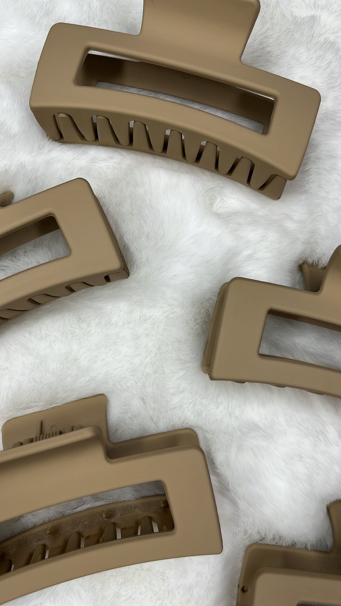 Light Brown Clip